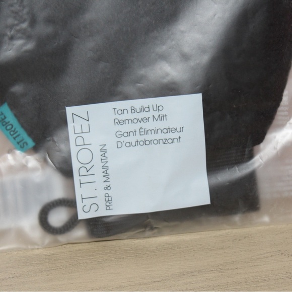 ST. TROPEZ Tan Build Up Remover Mitt Self Tanner Tanning Glove - Picture 2 of 3